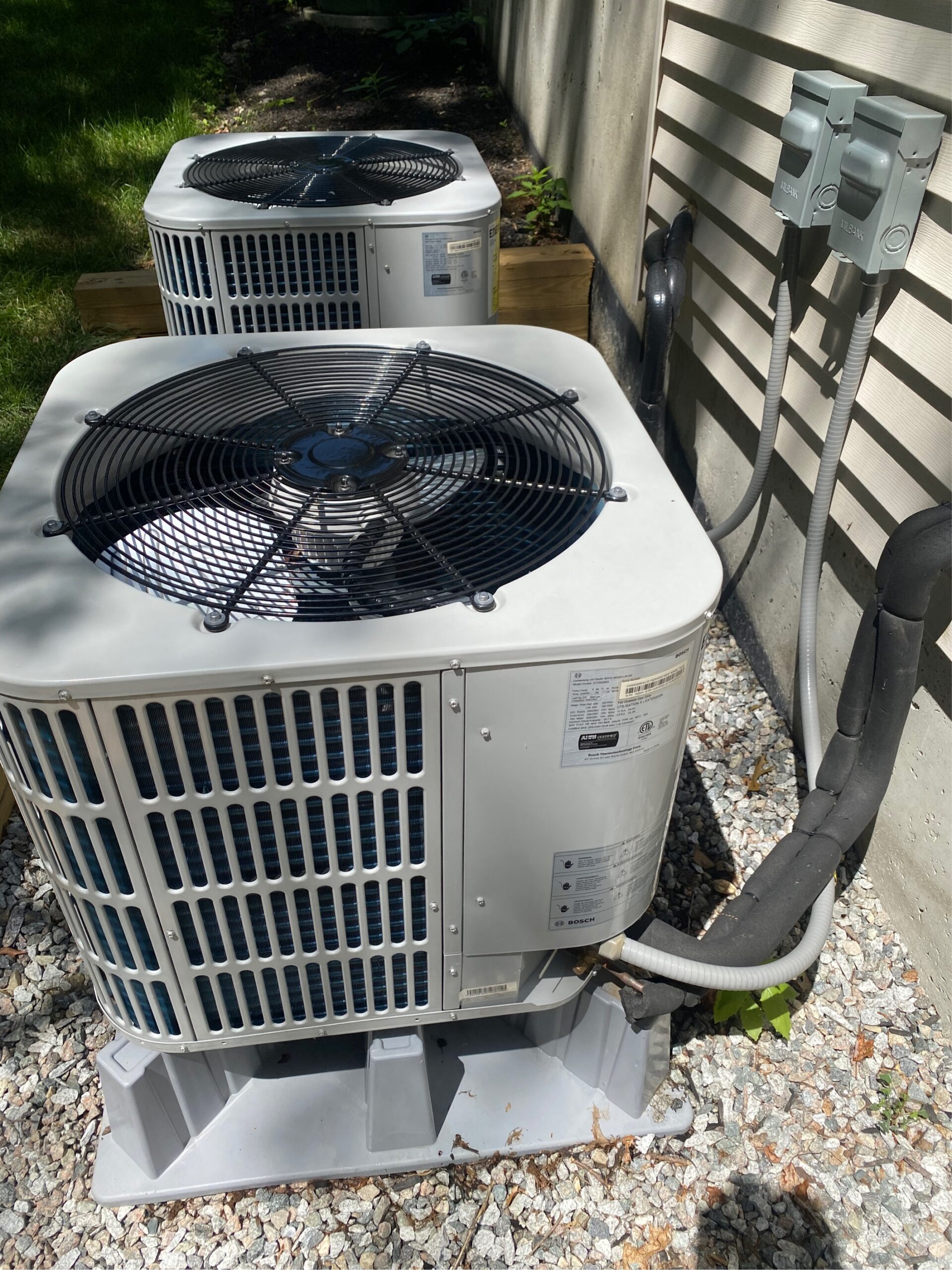 Bosch cold climate heat pump condenser installation by EML Mechanical